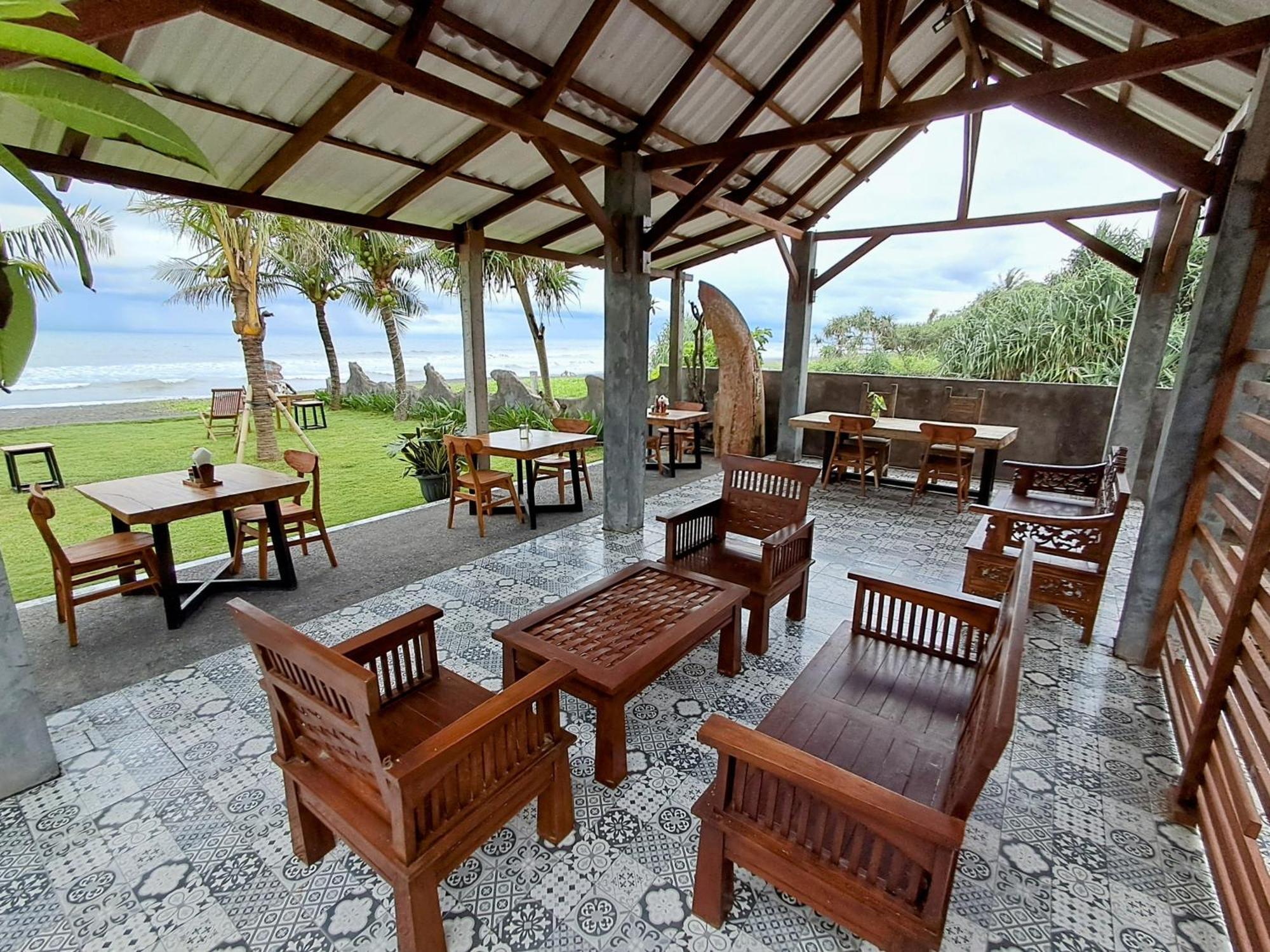 West Break Bali - Medewi Hotel Airsatang Exterior photo