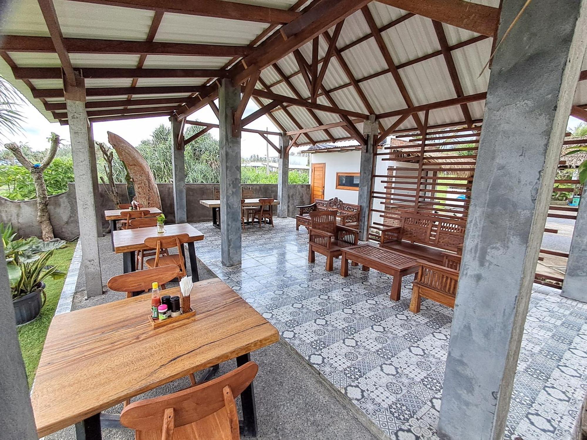 West Break Bali - Medewi Hotel Airsatang Exterior photo