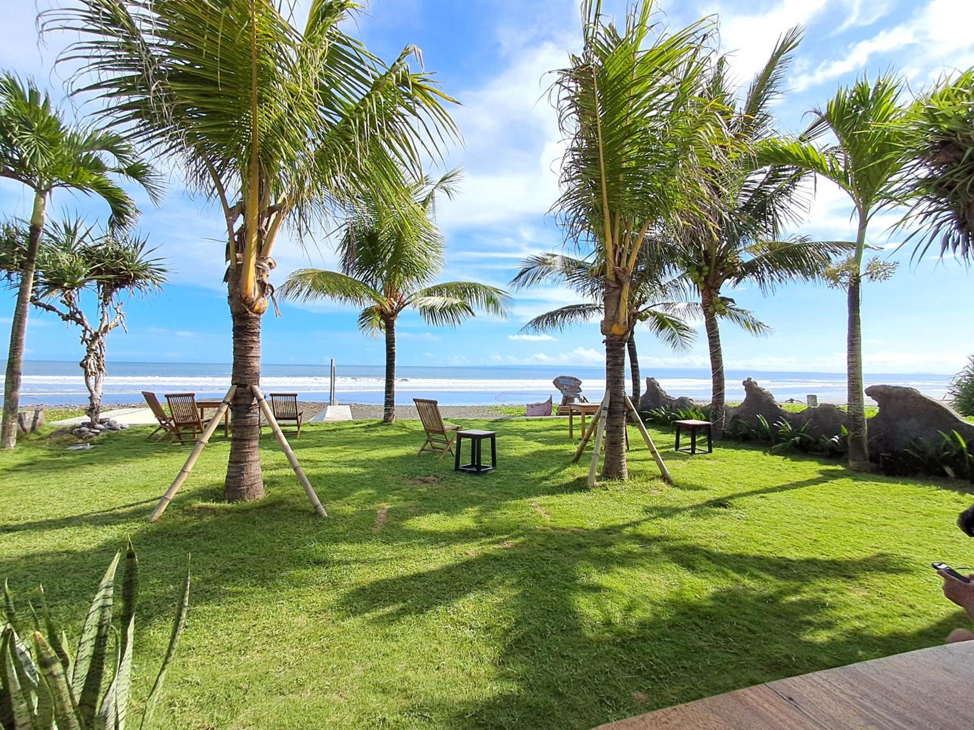 West Break Bali - Medewi Hotel Airsatang Exterior photo